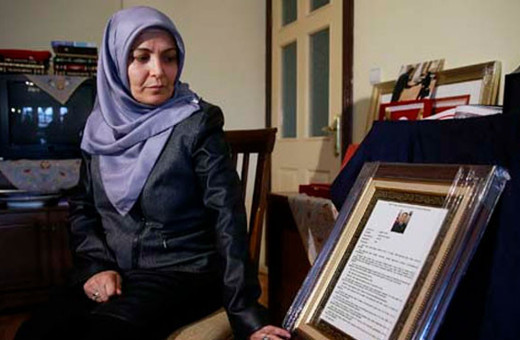 Eşinin kanlı gömleği ile anlattı: Hakkımı helal etmiyorum