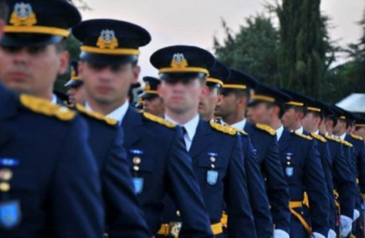 Harp okulu öğrencileri hakim karşısında