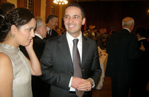 Türkiye'yi rezil ediyorlar! FETÖ'cü elçinin ihaneti