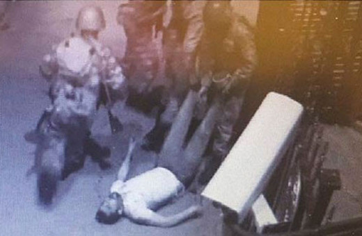 FETÖ'cü darbeciler şehitlerin cenazelerini sürüklemişler!