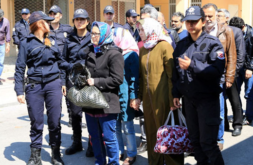 Mersin'de FETÖ operasyonu: Öğretmenler, avukatlar...