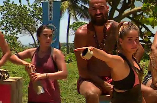 Survivor'da Sabriye ve Berna yine atıştı!