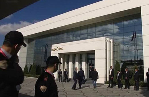 Koza Holding'e FETÖ operasyonu gözaltılar var...