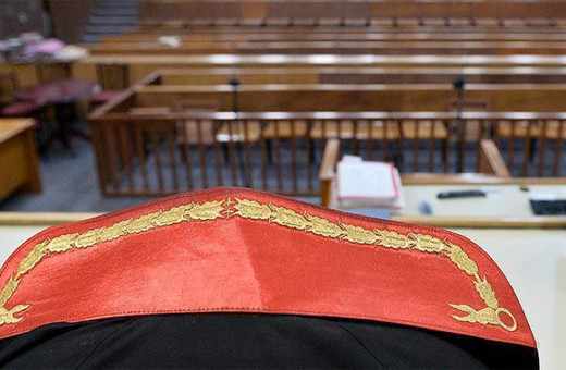 Meslekten ihraç edilen 162 hakim-savcıya FETÖ davası