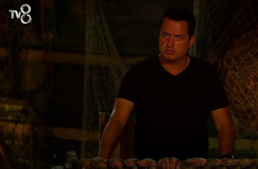 Acun Ilıcalı ödülü açıkladı, Serhat Akın kendinden geçti!