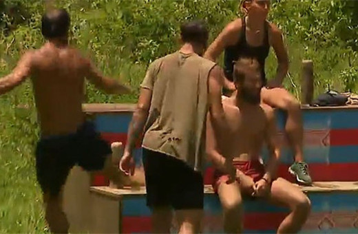 Survivor'da oyunu kaybeden Serhat Akın çılgına döndü!