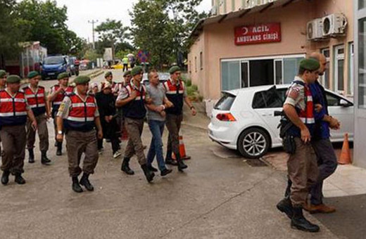 Firari FETÖ’cülerin eşleri Yunanistan’a kaçarken yakalandı