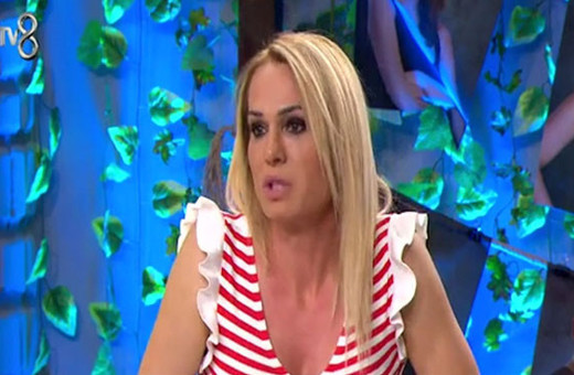 Nagihan Karadere canlı yayında gözyaşlarını tutamadı!