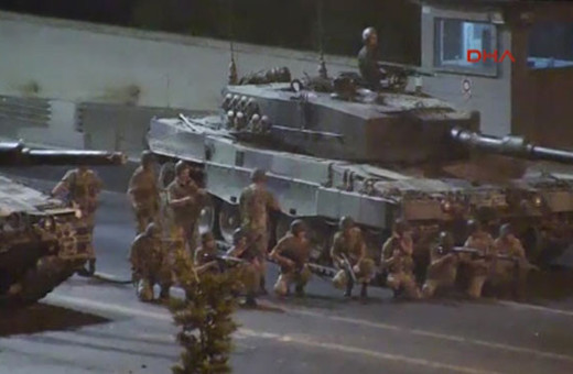 15 Temmuz gecesinin en çarpıcı anı köprüde çekildi