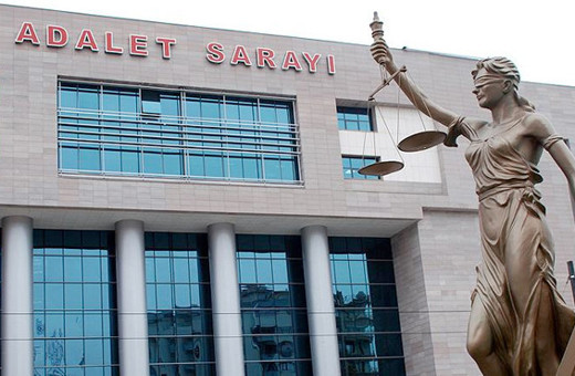 Mahkeme başkanından FETÖ sanığına 'Siz kimsiniz?' tepkisi