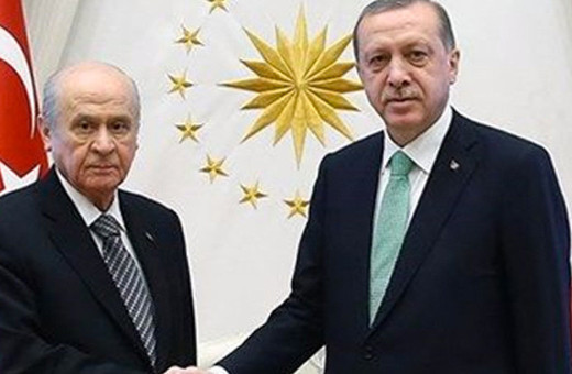 AK Parti'den MHP'ye ittifak jesti!