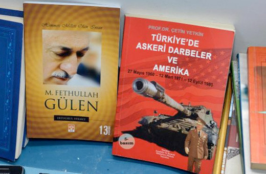 FETÖ operasyonunda darbe kitabı ele geçirildi