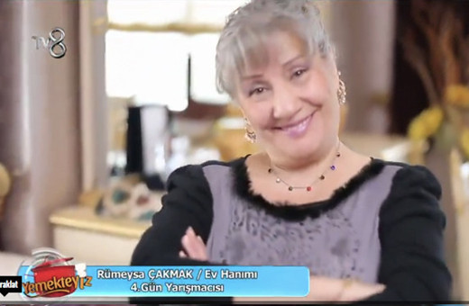 Yemekteyiz Rümeysa Çakmak kimdir ne iş yapıyor sivri dili olay oldu