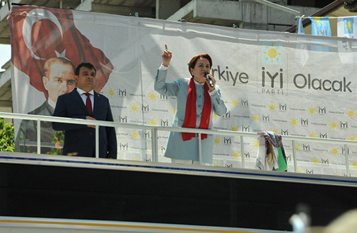 Meral Akşener: 'Jiletle kazıyamayacaklar beni'