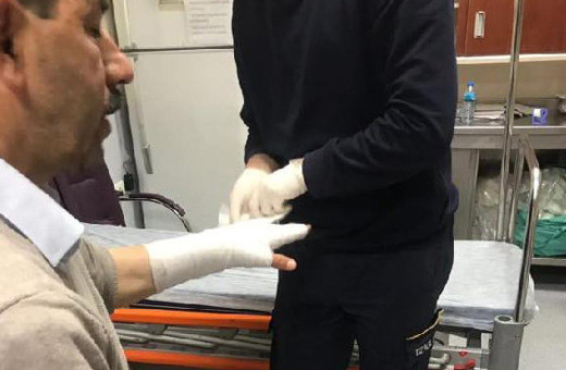 Belediye meclisinde arbede! MHP'li üyenin parmağı kırıldı