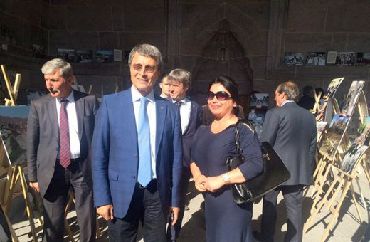 Yusuf Halaçoğlu işinde asıl mevzu yeni eşi ve çocukları çıktı