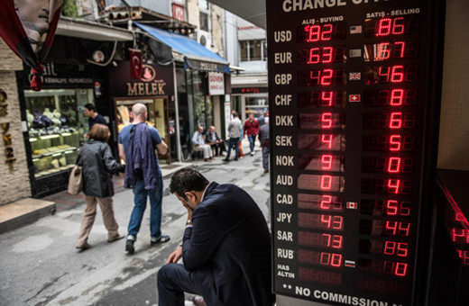 Dolar 4,92'ye dayanınca dövizciler bunu yaptı