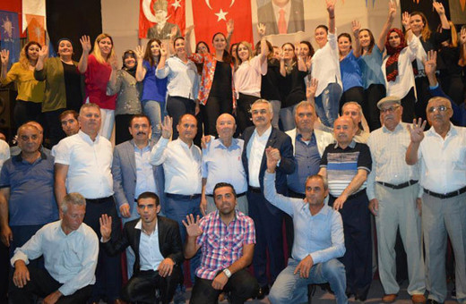 Aydın'da 400 kişi AK Parti'ye katıldı