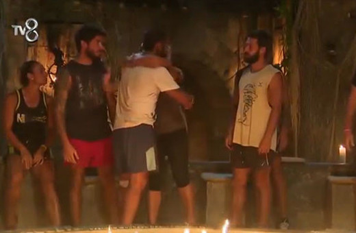 Survivor'da gergin veda! Son hareketi konseye damga vurdu