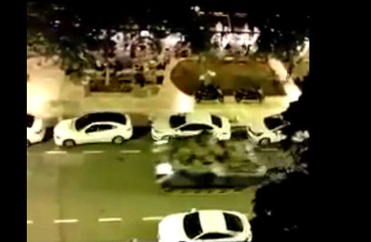 Darbecilerin alkışlandığı tek yer!