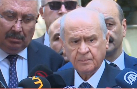 Bahçeli'den İYİ Partililere tehdit! Ayağınızı denk alın!