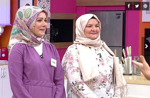 Gelinim Mutfakta Tuğba Ebrek kimdir görümcesi ile şok olayı