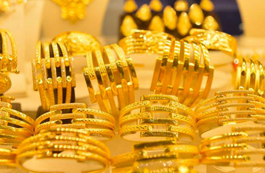 Altın bir öyle bir böyle çeyrek bugün bakın kaç lira