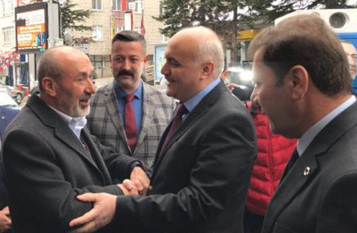 MHP'li Yıldırım: Pazarlık değil jestler oldu