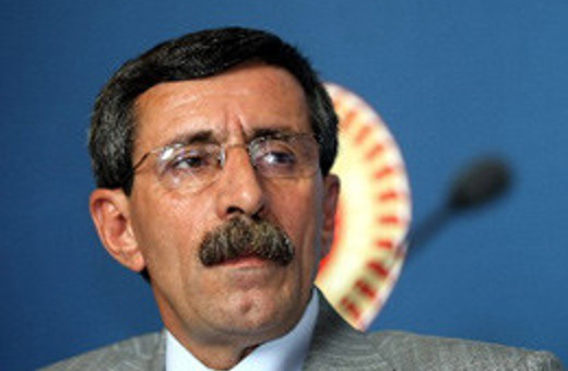 Türkiye Ermenistan'dan özür dilesin!