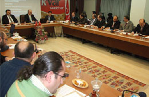 Saadet'in konferans dizisi başlıyor