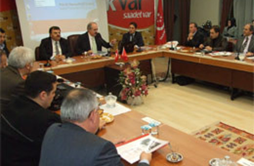 Saadet'ten konferanslar dizisi