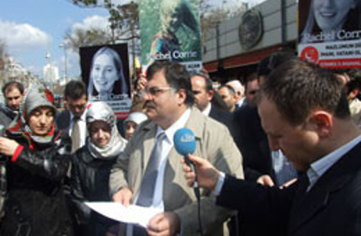 Saadet'ten Corrie Ailesi'ne Türkiye daveti