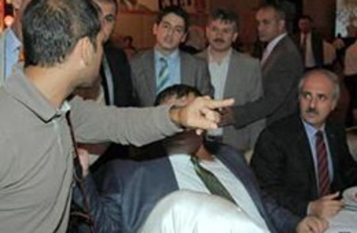 Kurtulmuş ayrılmazsa öldürülecek! 