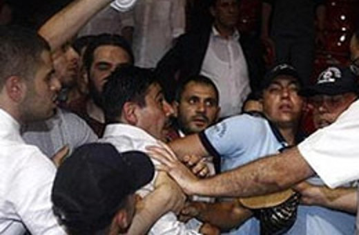 Saadet o iftarın peşini bırakmayacak