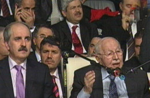 Saadet Partisi'ne kayyum bombası düştü