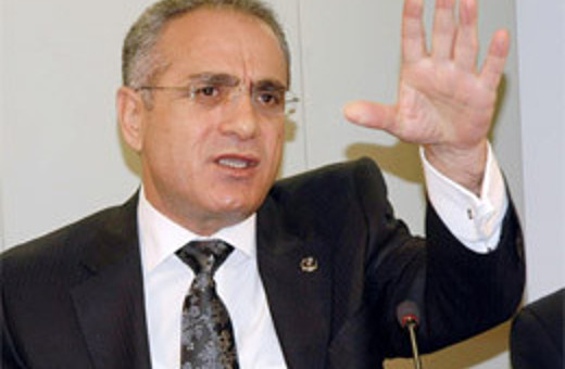 Yalçın Topçu kimlere deli dedi?