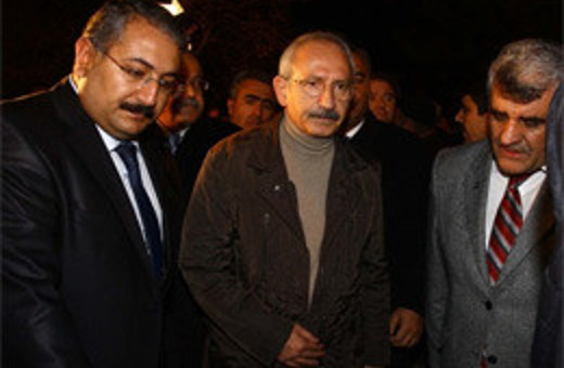 Saadet Partisi'ne taziye akını