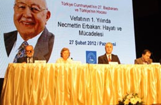 Necmettin Erbakan törenle anıldı