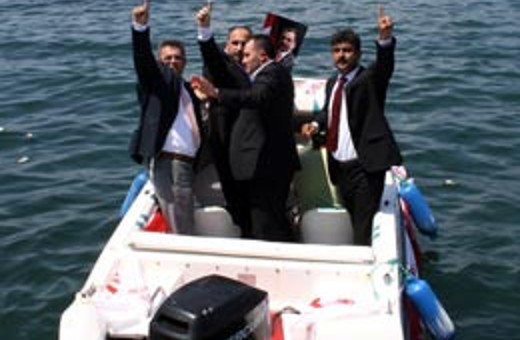 İmralı'ya çıkartma girişimi püskürtüldü