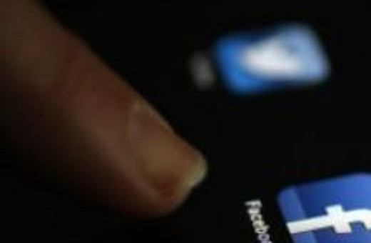 Memurların Facebook'la başı dertte