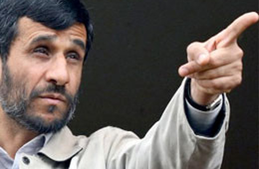 Ahmedinejad'tan Erbakan'a övgüler