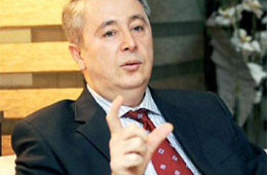 AK Parti anketçisi cemaati kızdıracak