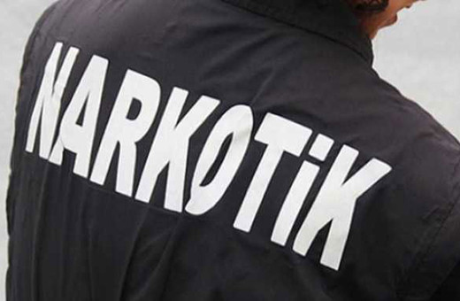 İzmir'de 2 milyon 309 bin 774 uyuşturucu hap ele geçirildi