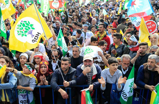 HDP'nin İzmir mitinginde PKK sloganları