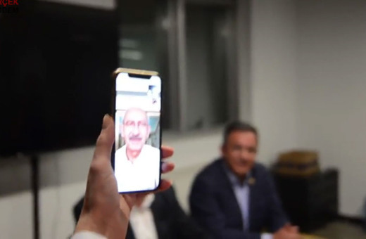 Kemal Kılıçdaroğlu İstanbul'daki CHP'lileri böyle kutladı