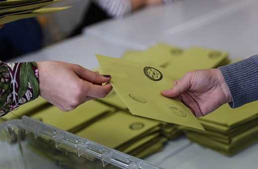 İstanbul seçim sonuçları geçersiz oylar aradaki fark bir kez daha değişti