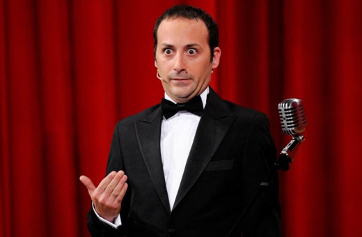 Komedyen Tolga Çevik, İstanbul oylarının yeniden sayılmasını ti'ye aldı