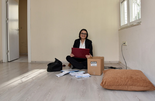 Yeni seçilen kadın muhtara kötü sürpriz