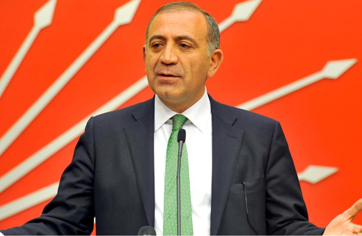 Gürsel Tekin'in "Bankamatik memuru" paylaşımı "Koca bir yalan" çıktı!