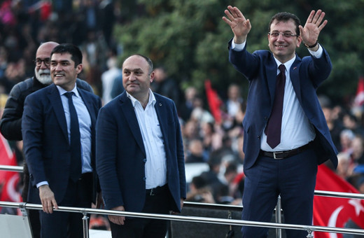 Ekrem İmamoğlu yaparsa tarihe geçer! Fuat Uğur önerdi